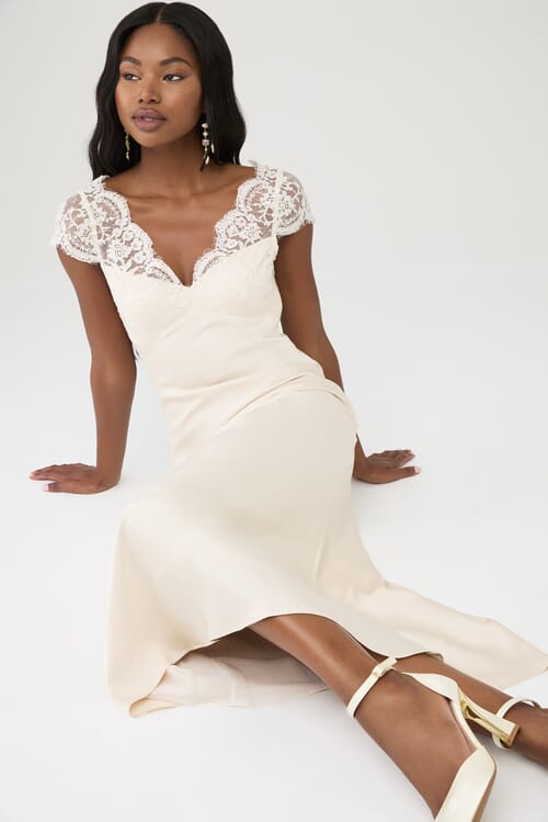 White Dresses for Women | FashionPass