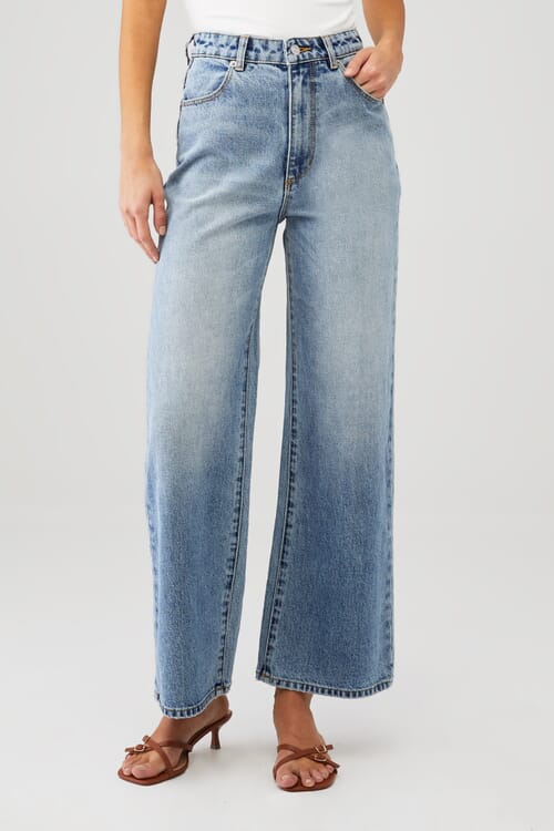 Hudson Jeans | Jodie Pleated Front Yoke Wide Leg Jean in Carousel