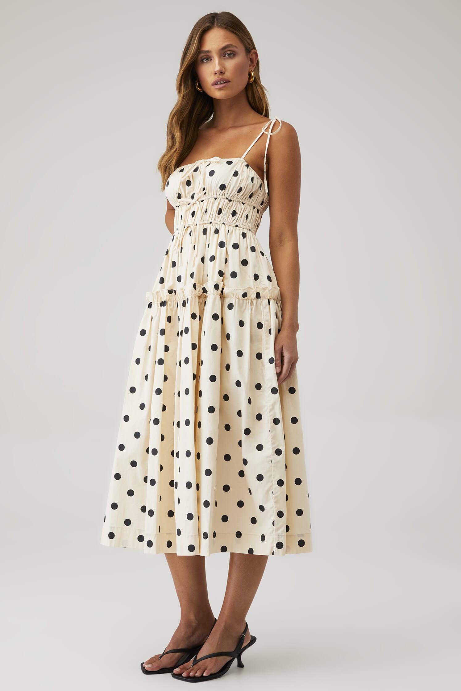 apc black dress Junia Pair:Three and front button closure.FitTrue Once Worn Wedding Dresses Explore the stunning black