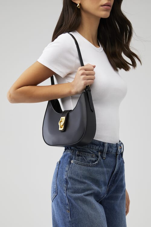 大人気【関税・送料負担無し】BLAKE HOBO SHOULDER BAG Motherhouse Leather One Shoulder Bag Black Auth | eBay