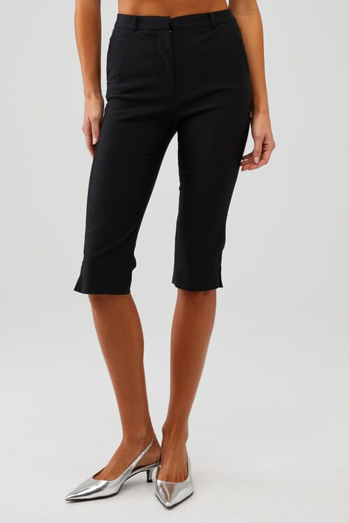 ASTR | Cardin Capri Pants in Black| FashionPass