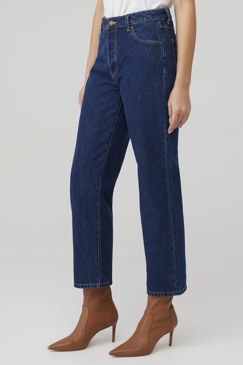 CLASSIC STRAIGHT ANKLE JEAN
