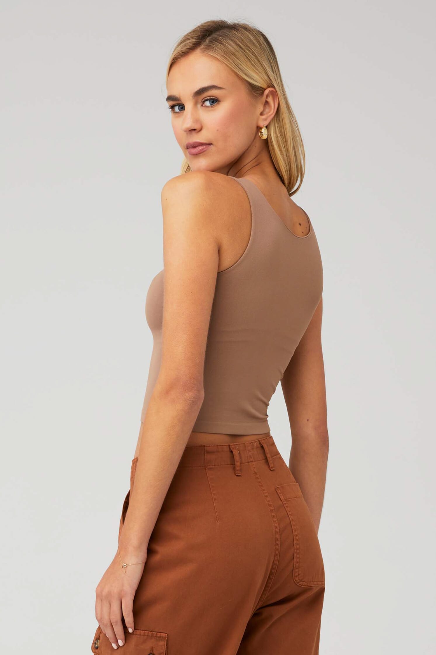 https://images.fashionpass.com/products/clean-lines-cami-free-people-strawberry-f75-3.jpg?profile=a