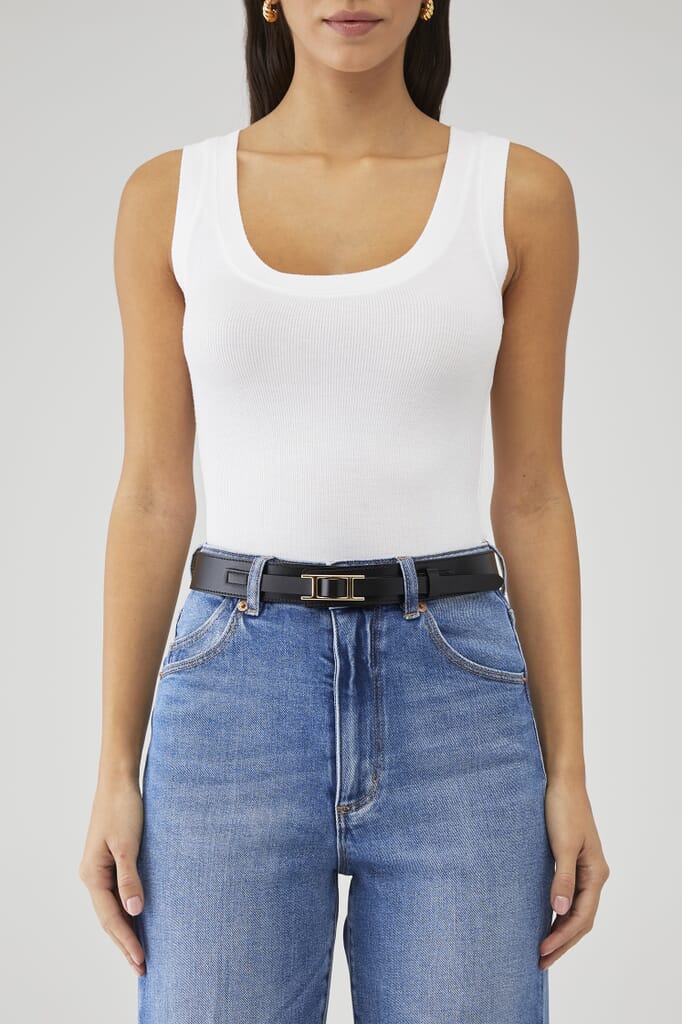 NEW GOOD AMERICAN women\'s classic saddle buckle belt in luggage Good American Classic Belt In Cream001 - 60% Off | Editorialist main image 3