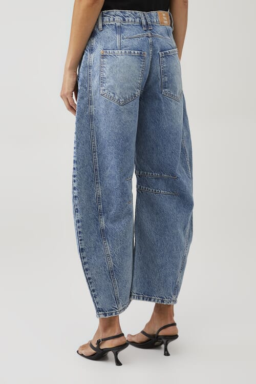 Free People | Good Luck Mid Rise Barrel Jean in Ultra Light