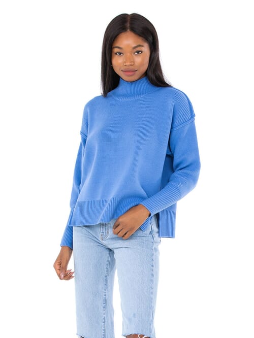 line and dot sweater