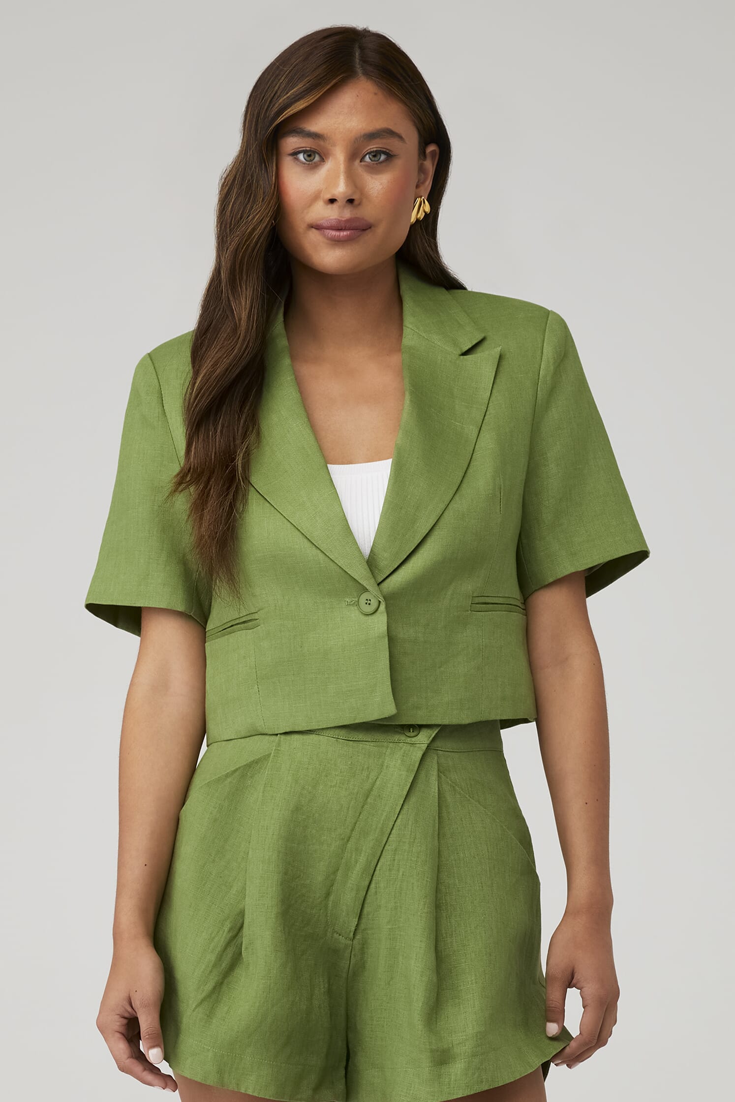 ASTR | Kerrigan Cropped Linen Blazer in Green| FashionPass ASTR | Kerrigan Cropped Linen Blazer in Green| FashionPass
