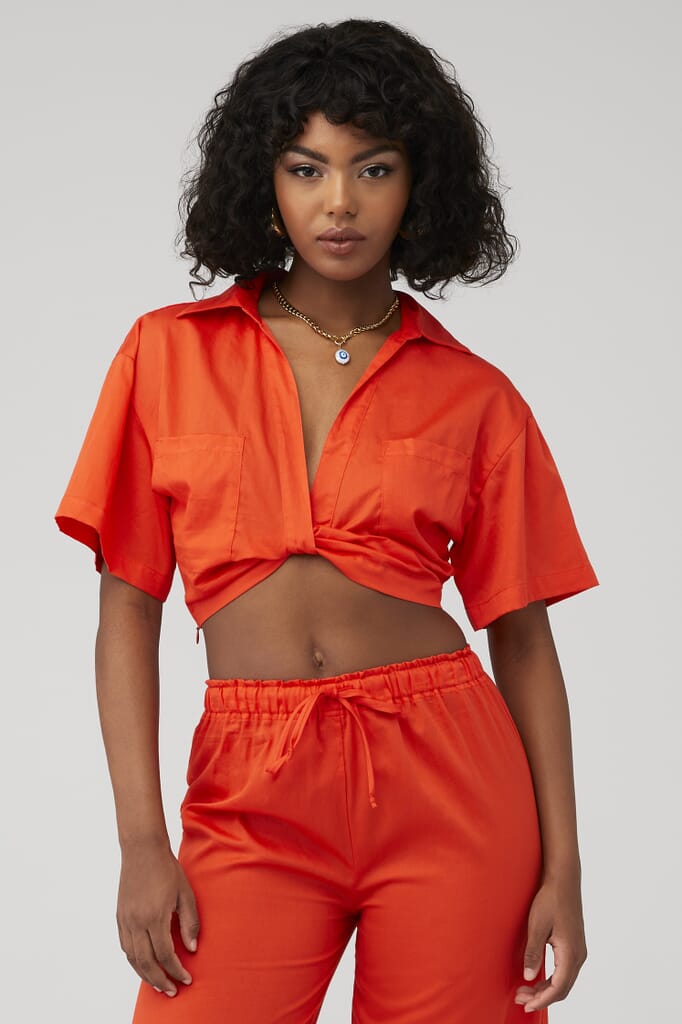 STILLWATER | Knot Front Short Sleeve Shirt in Poppy| FashionPass