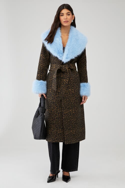 Être Aimé | X Unreal Fur Luxe Leopard Coat in Leopard/Baby Blue