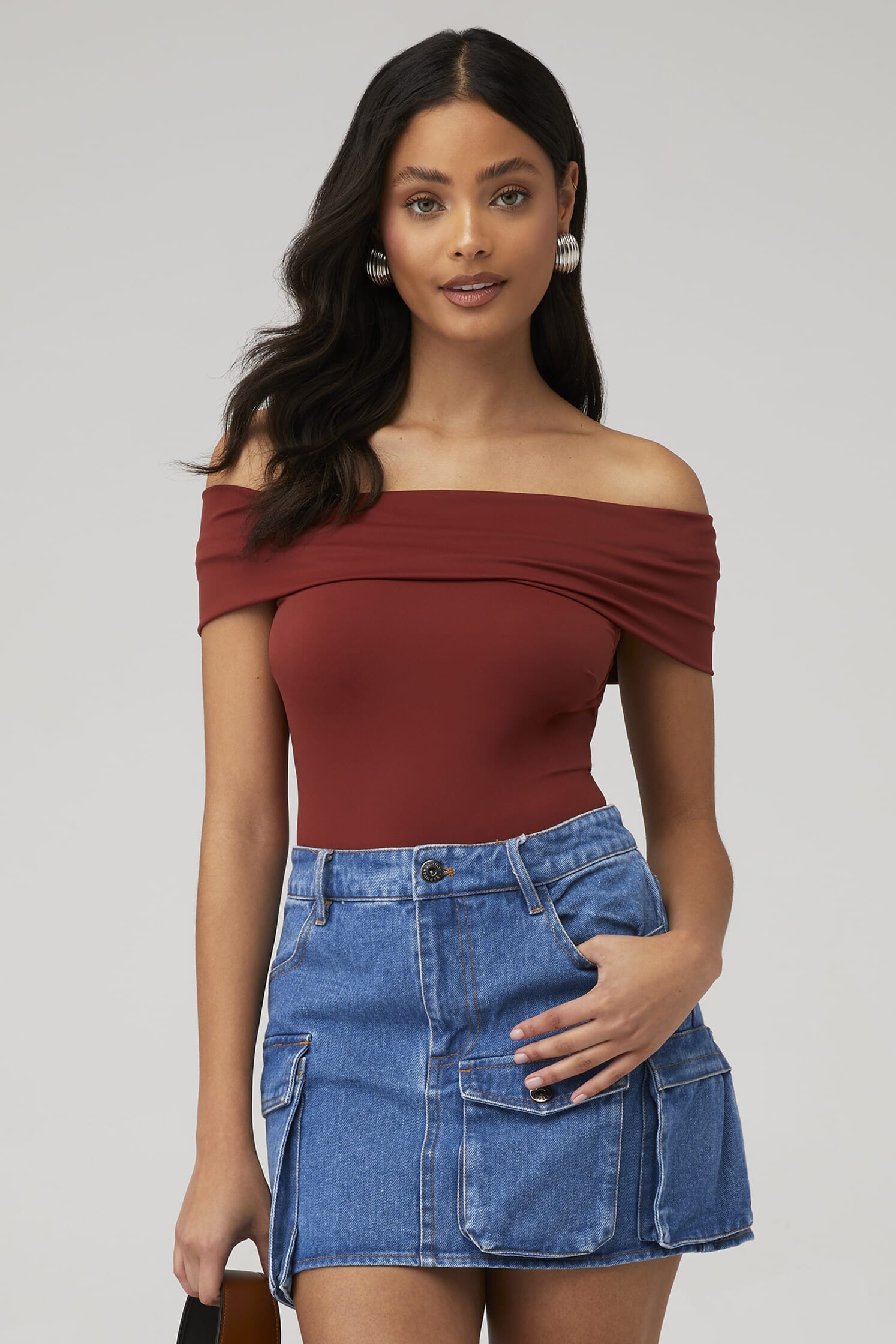 Hey queens, how do you guys recommend I keep a strapless bodysuit