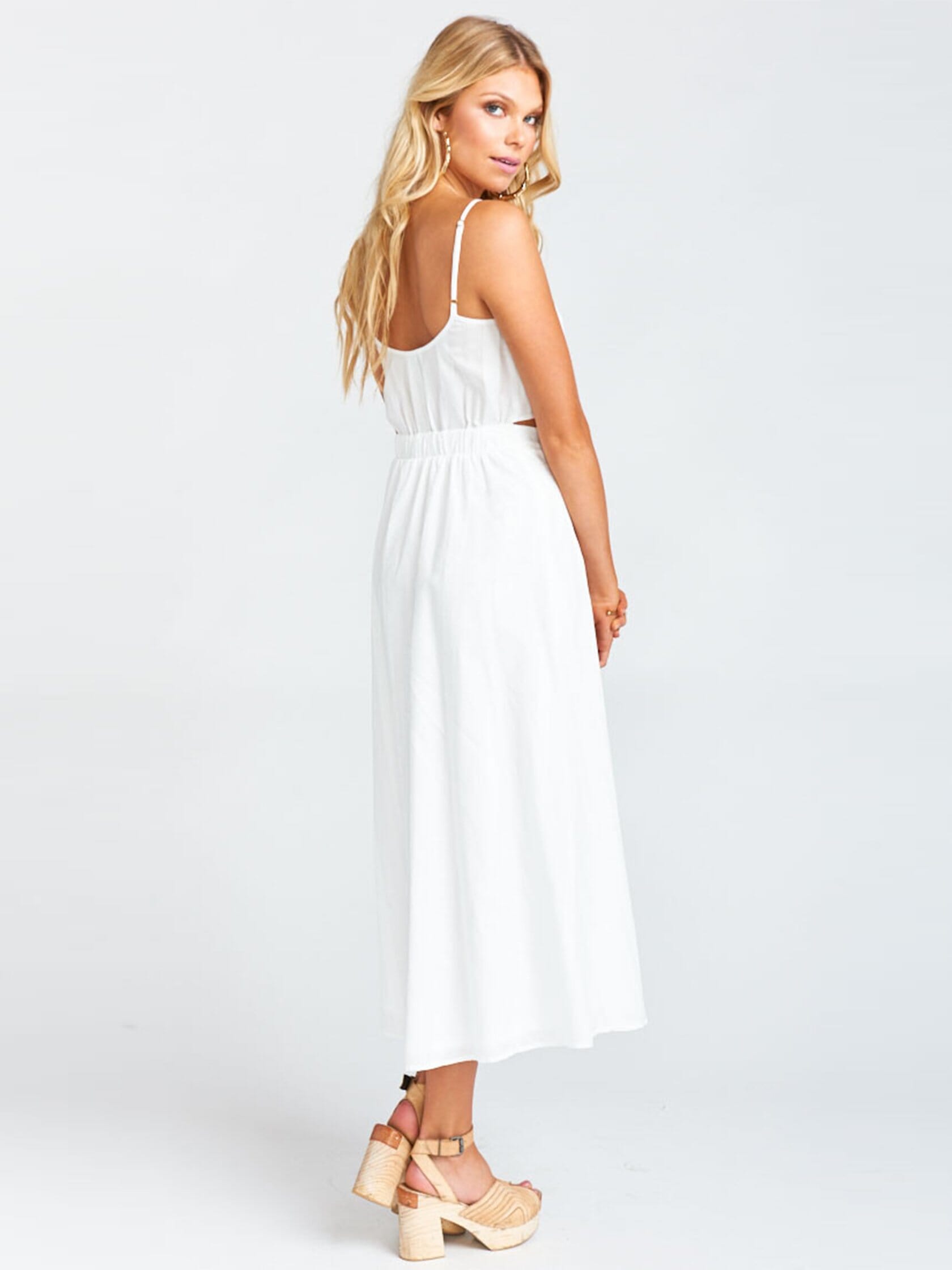 Show me your mumu moby tie maxi white tulip in white tulip fashionpass