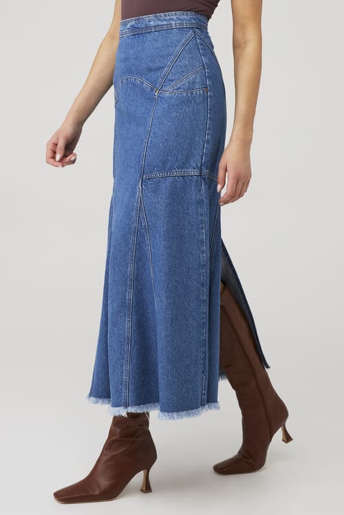 スカート THE MUSEUM VISITOR DIAGONAL ZIPPER DETAILED DENIM SKIRT BLUE DIAGONAL ZIPPER DETAILED WASHED DENIM SKIRT (WASHED BLUE