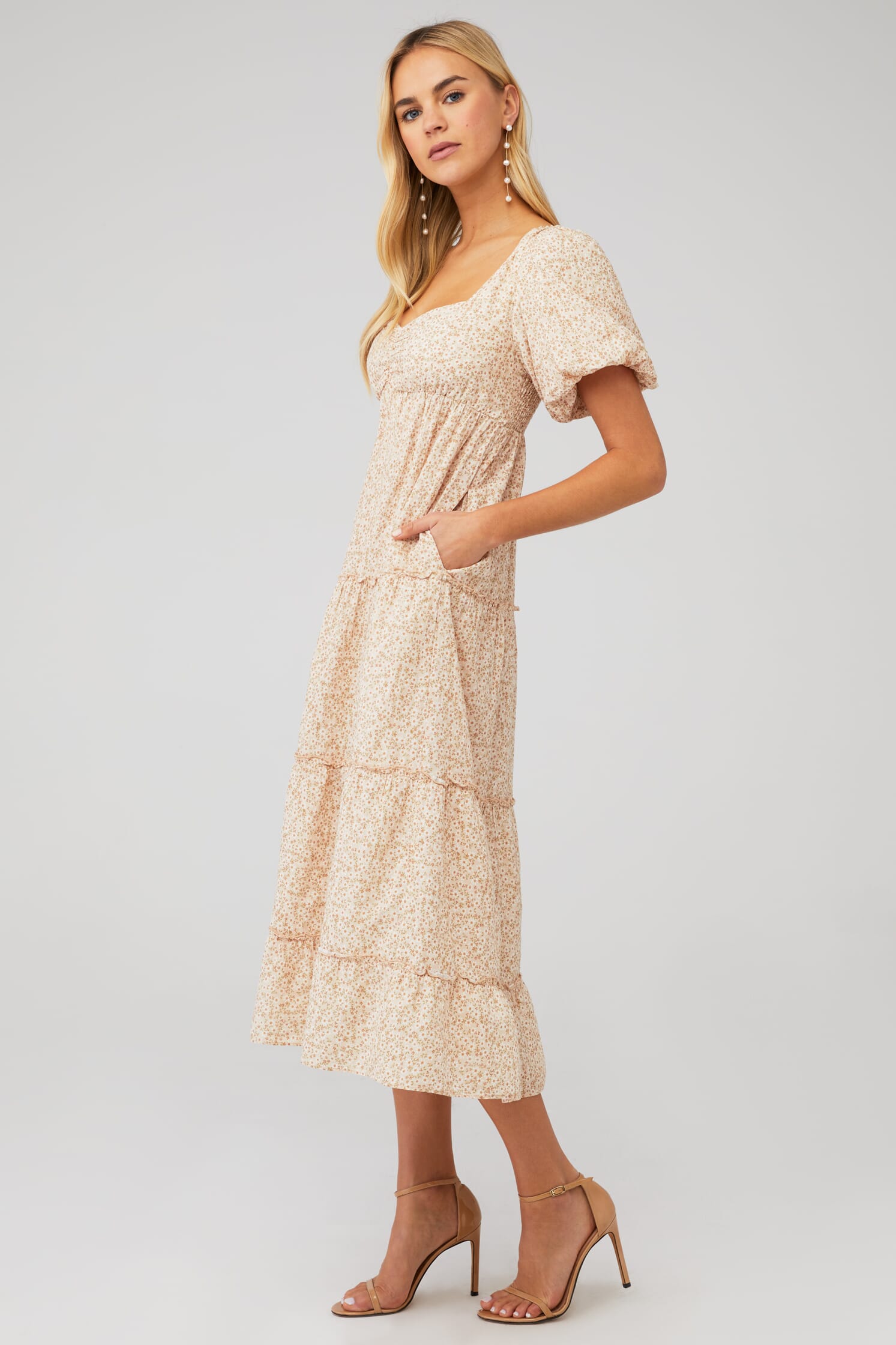 Show Me Your Mumu | Odette Midi Dress in Ditsy Daisy| FashionPass