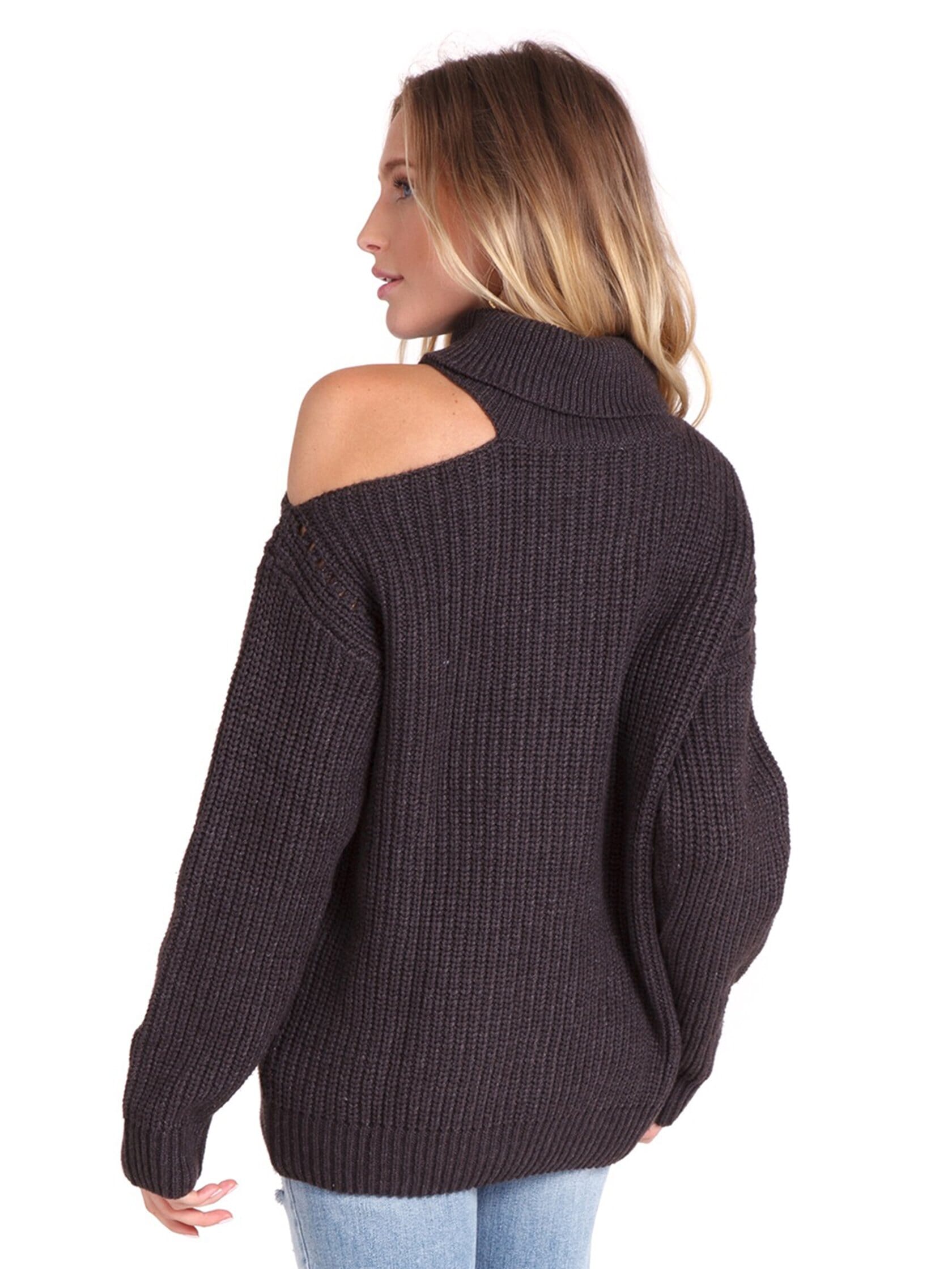 ASTR Sepulveda Sweater in Charcoal