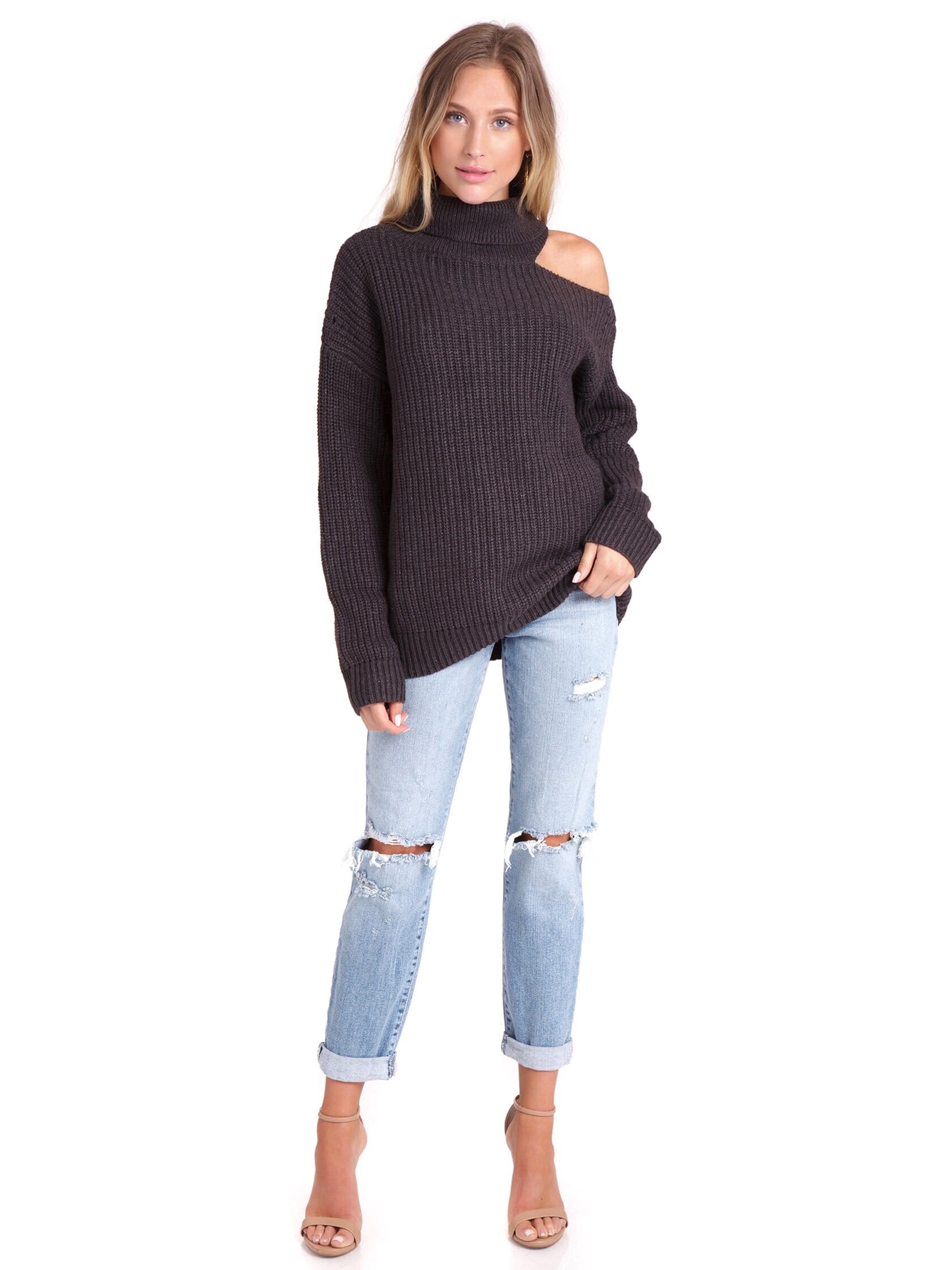 ASTR Sepulveda Sweater in Charcoal