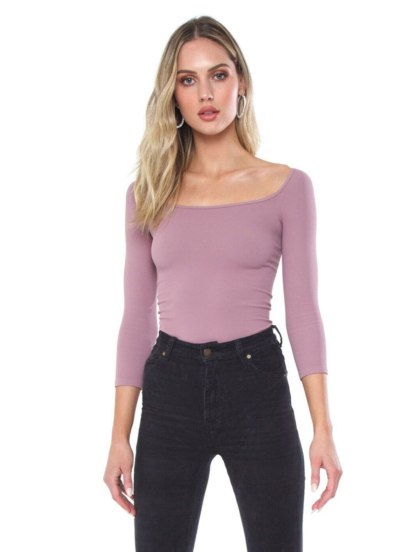 SQUARE NECK 3/4 SLEEVE TOP