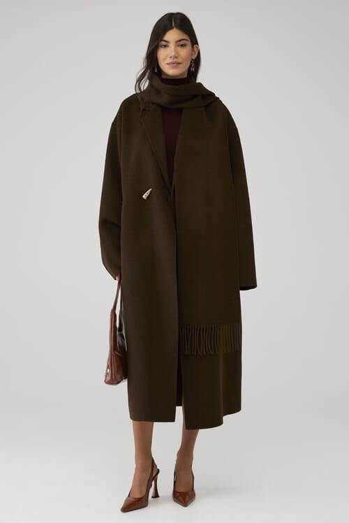 【ルー】marka ウール カシミヤ混 ヘリンボーン ピーコート ブラウン LAMARQUE | Twila Long Wool Coat With Scarf in Brown| FashionPass