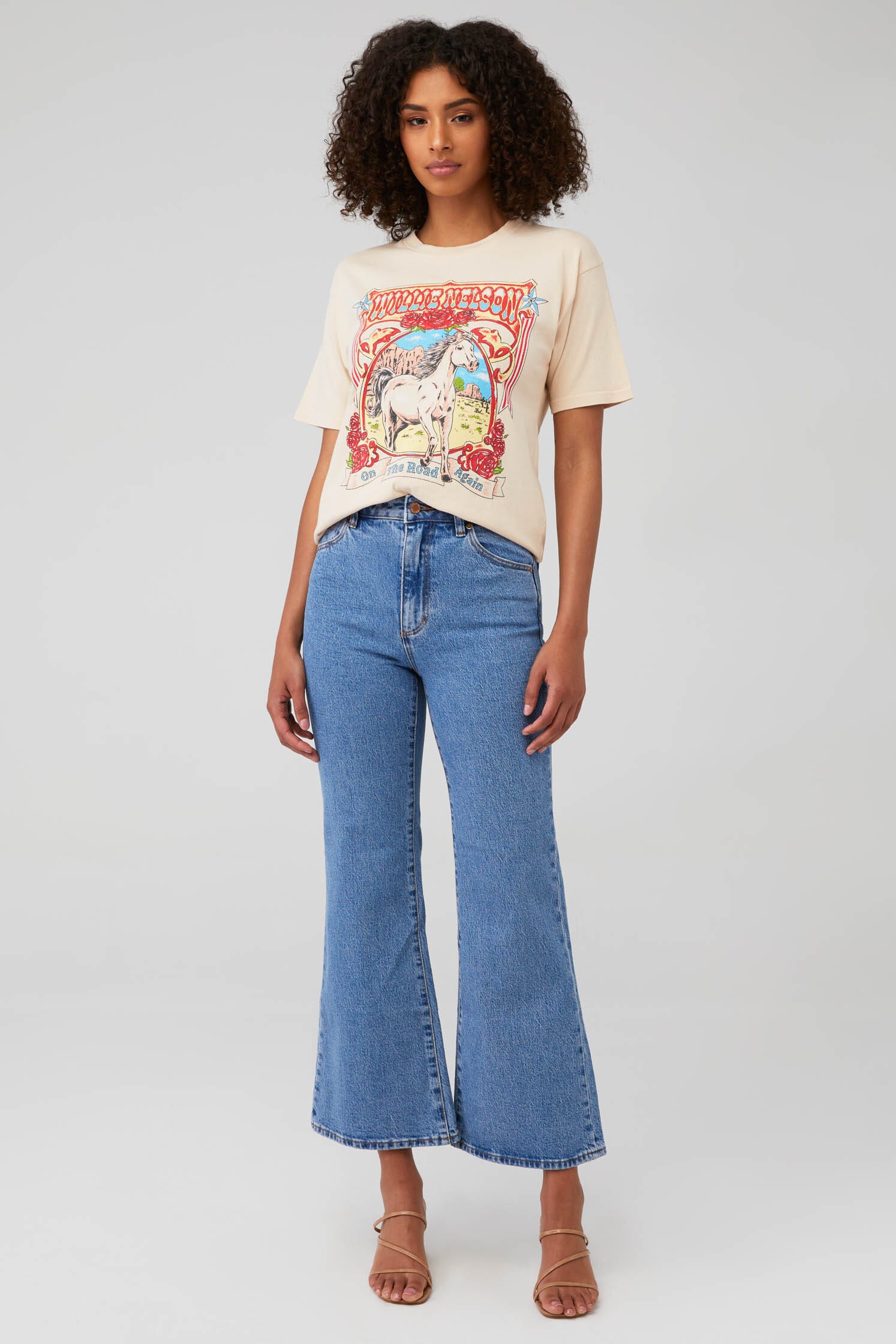 DAYDREAMER | Willie Nelson On Road Again Weekend Tee in Sand| FashionPass